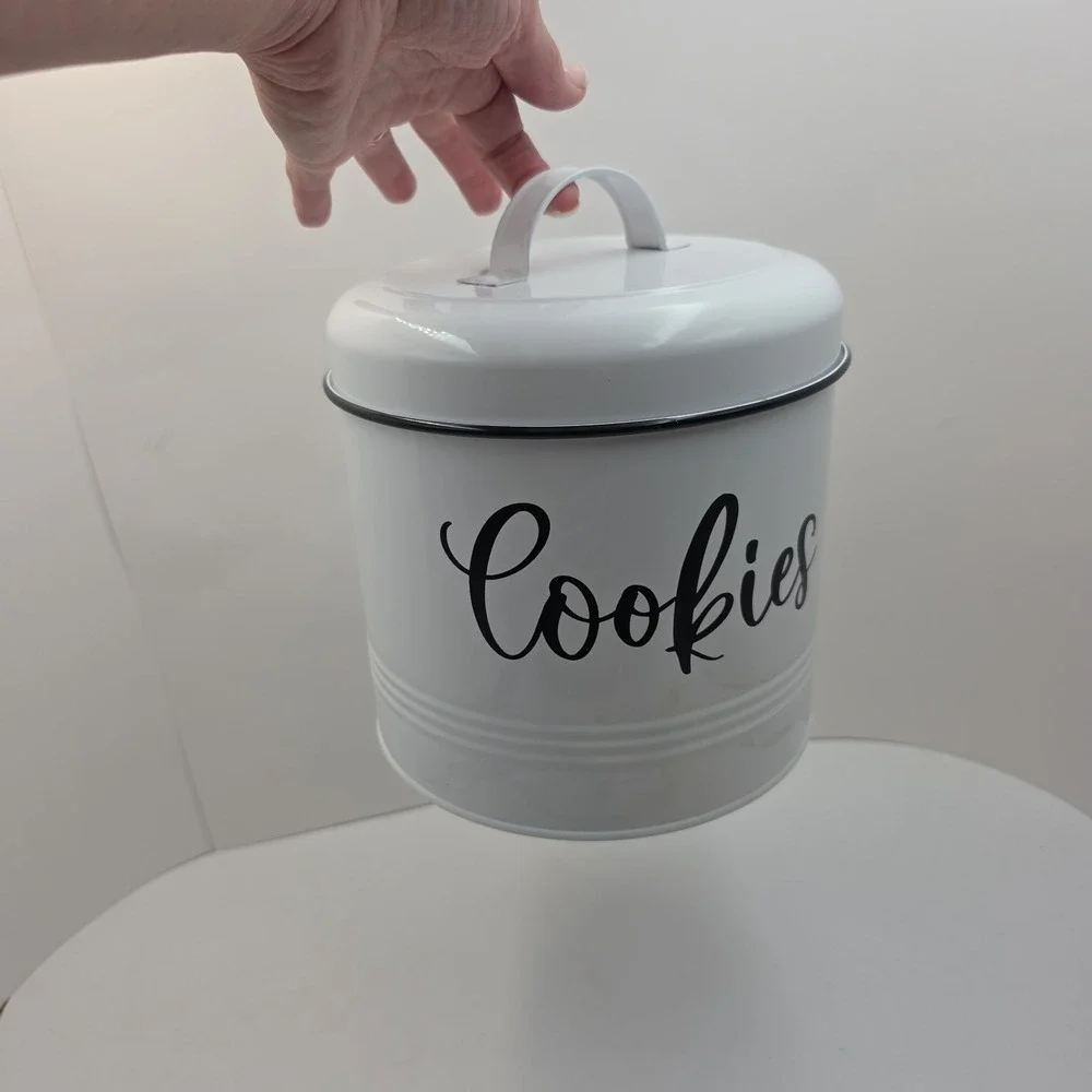Farmhouse White‎ Metal Cookie Jar Canister Rustic Kitchen Counter Storage Tin